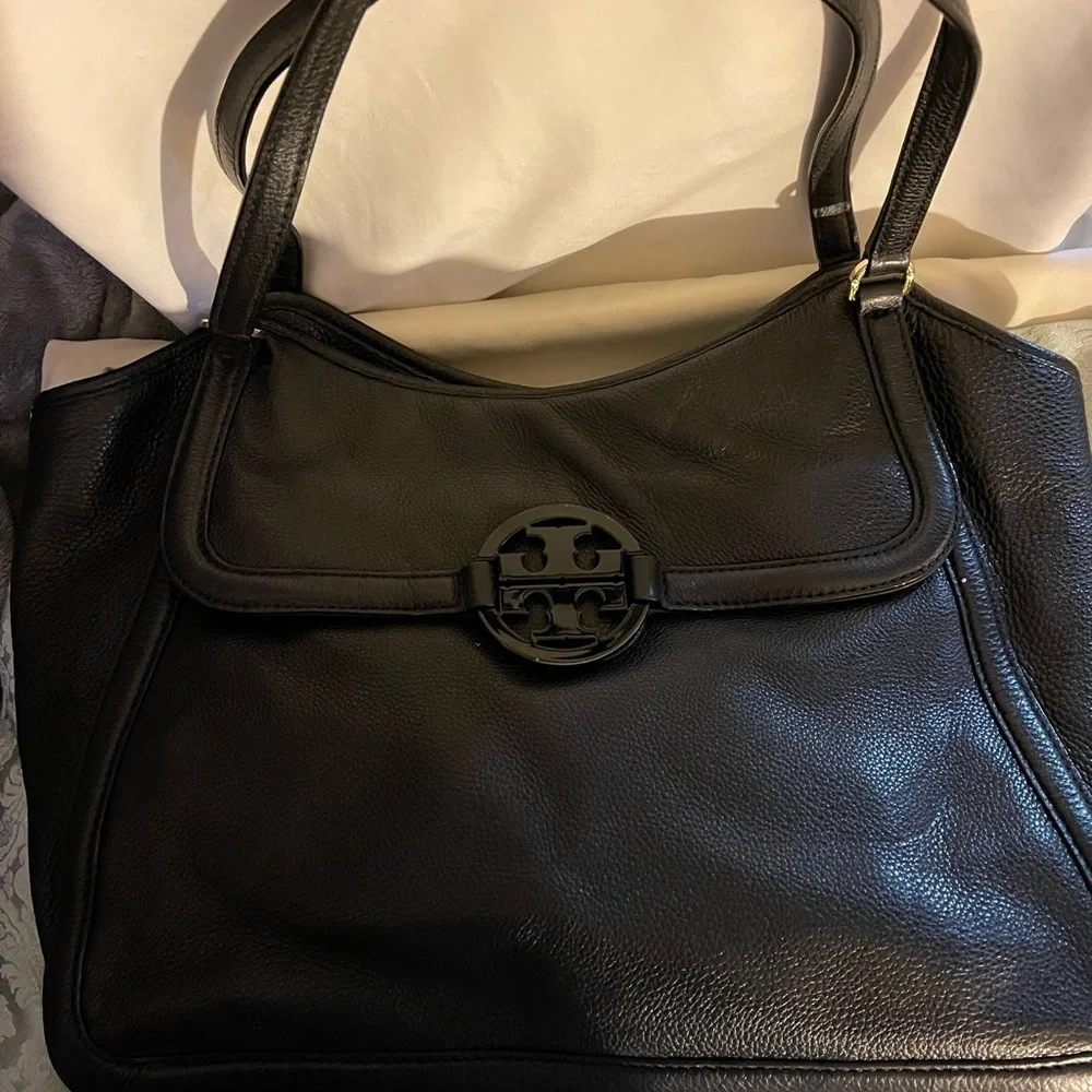 Tory Burch Shoulder Black Bag Pebbled Leather